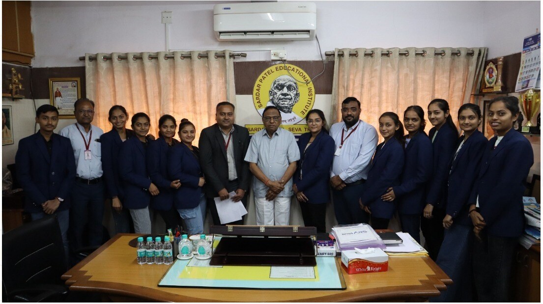 V. S. Lakhani Computer Science College